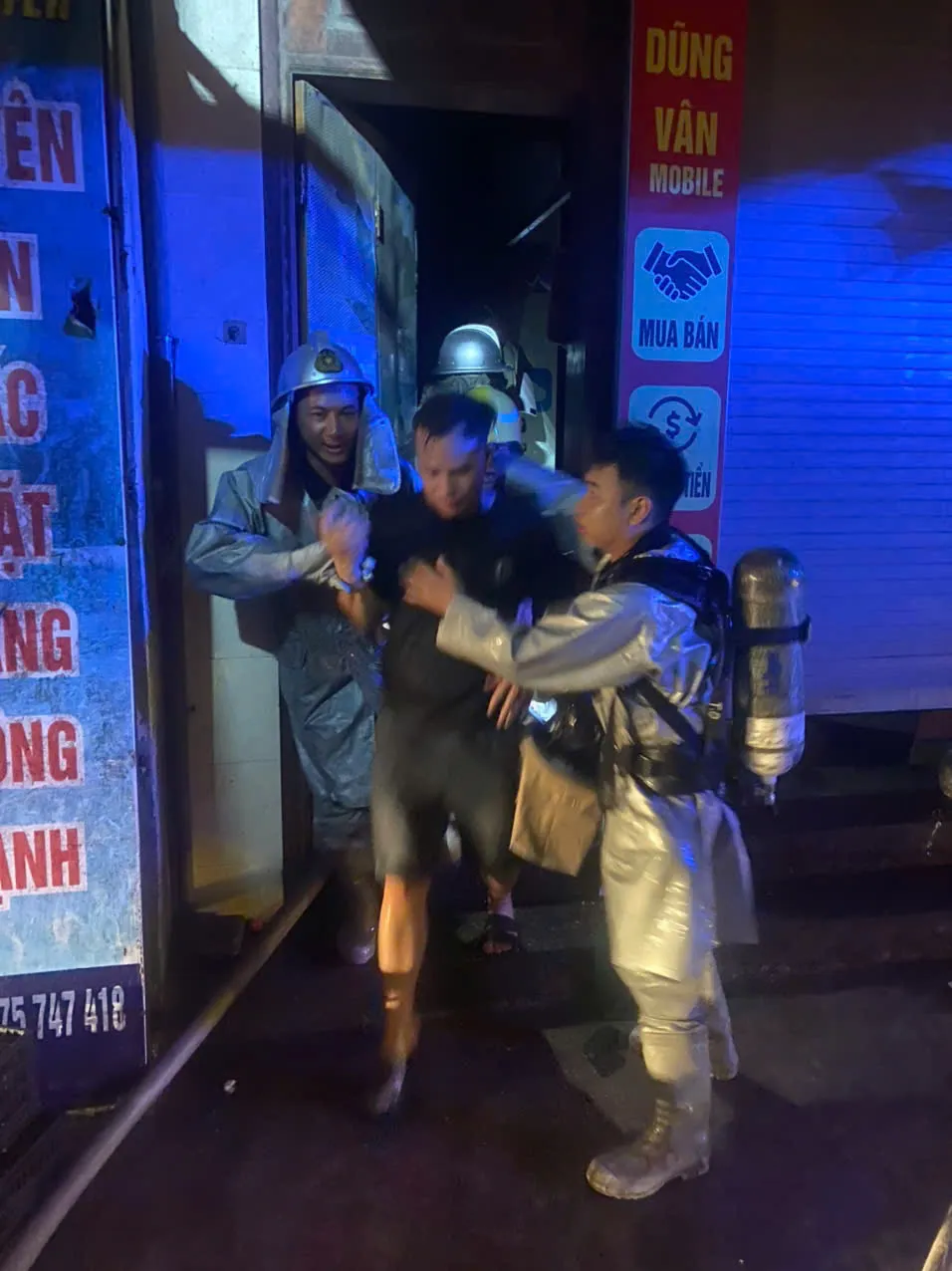 Kịp thời dập tắt cháy nhà dân ở xã Bình Minh, cứu 2 người thoát nạn - Ảnh 2.