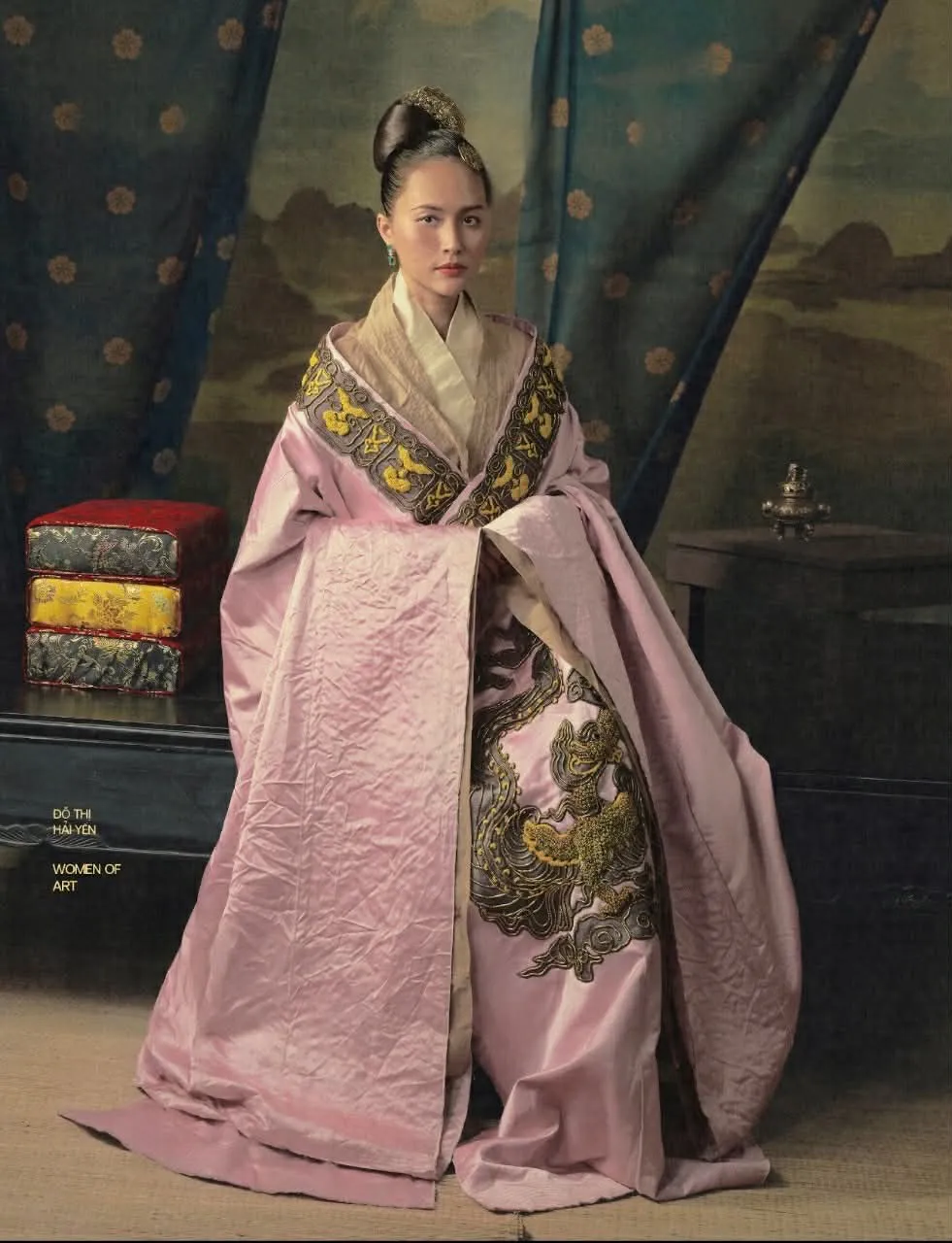 Đỗ Thị Hải Yến h&eacute; lộ trang phục ho&agrave;ng hậu trong 'Hộ linh tr&aacute;ng sĩ' - Ảnh 1.