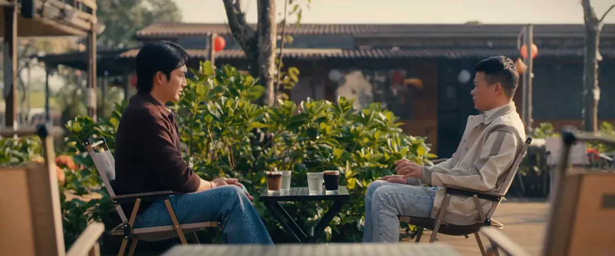 Ngược đường ngược nắng - Tập 6: Mai (Ngọc Huyền) mượn Trung (Đình Tú) làm "bình phong" cắt đuôi trai làng - Ảnh 1.