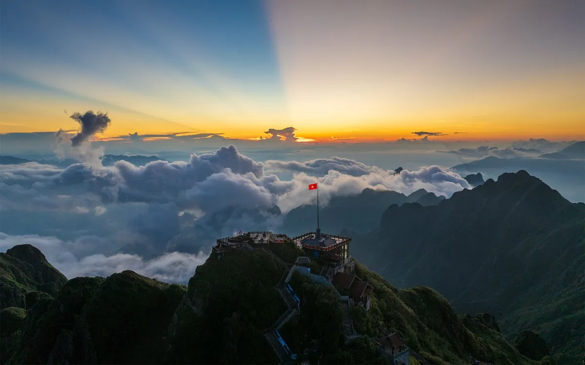 Sa Pa được Condé Nast Traveller vinh danh trong Top 53 thị trấn đẹp nhất thế giới.