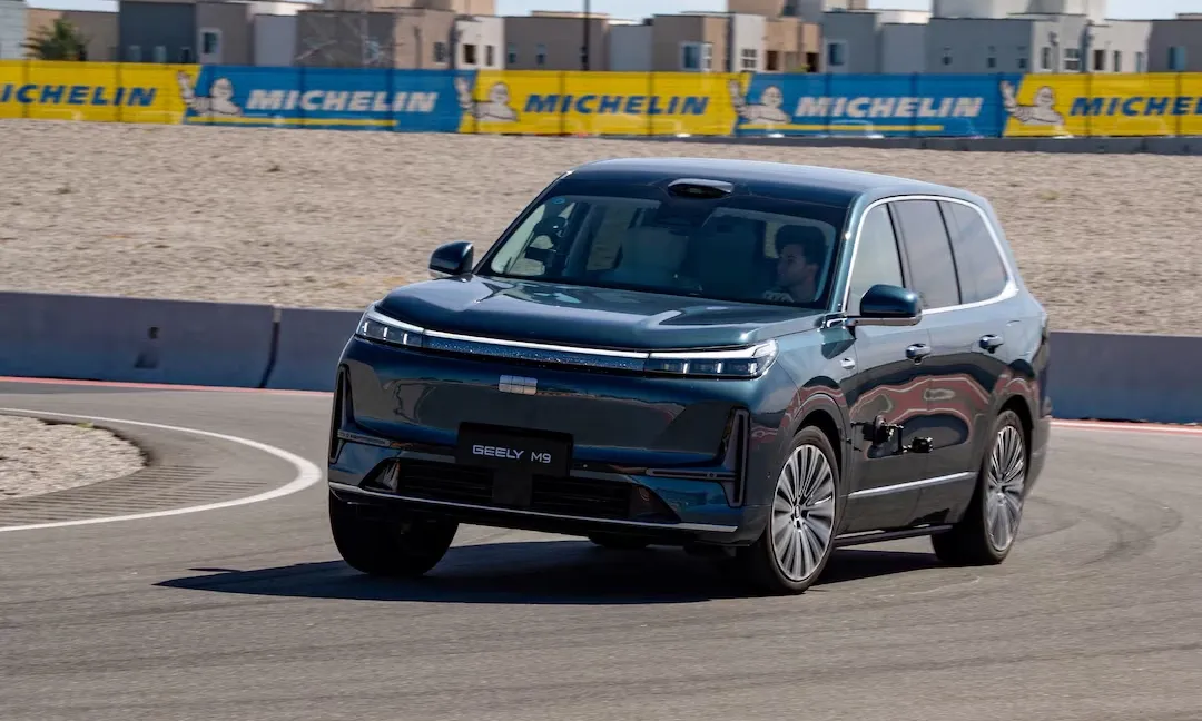 Edmunds thử nghiệm Geely Galaxy M9: Xe Trung Quốc khiến ng&agrave;nh &ocirc;t&ocirc; Mỹ phải d&egrave; chừng- Ảnh 1.