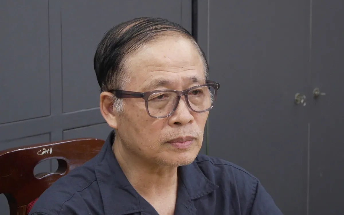 ông Vũ Minh Châu (cựu Tổng Giám đốc Công ty TNHH Bảo Tín Minh Châu) tại cơ quan điều tra. (ảnh: CAHN)