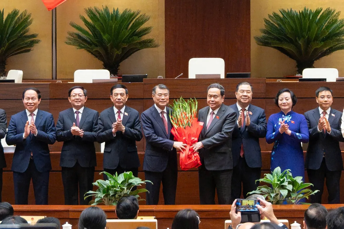 Quốc hội phê chuẩn việc bổ nhiệm các Phó Thủ tướng, Bộ trưởng, thành viên Chính phủ - Ảnh 1.