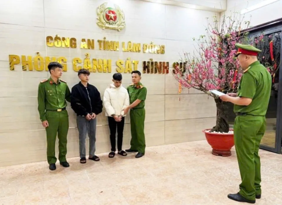 Bộ Công an thưởng nóng các đơn vị phá án xuất sắc tại Lâm Đồng - Ảnh 3.