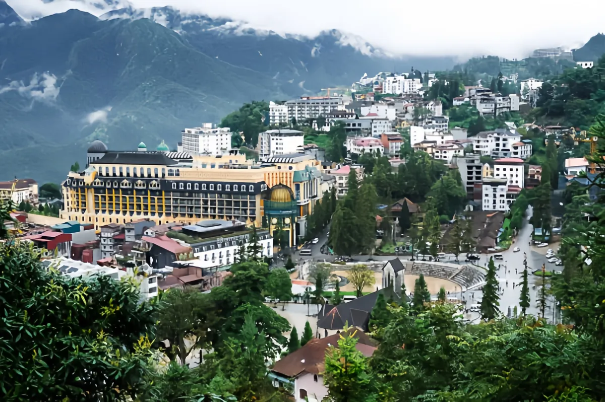 Sa Pa được vinh danh trong Top 53 thị trấn đẹp nhất thế giới- Ảnh 1.