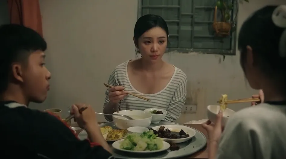 Bước ch&acirc;n v&agrave;o đời - Tập 21: Thương suy sụp sau khi chia tay - Ảnh 2.