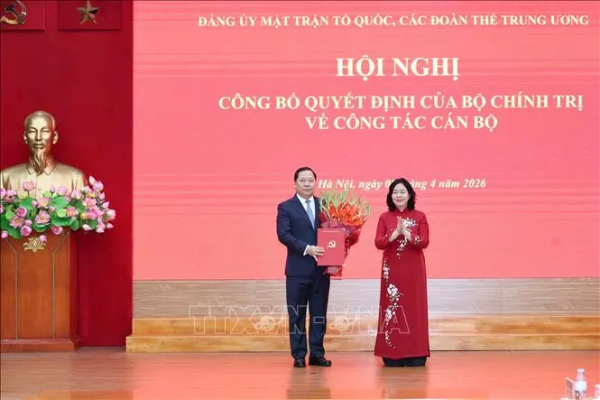 &Ocirc;ng Nguyễn Phi Long giữ chức Ph&oacute; B&iacute; thư Thường trực Đảng ủy MTTQ, c&aacute;c đo&agrave;n thể Trung ương - Ảnh 1.