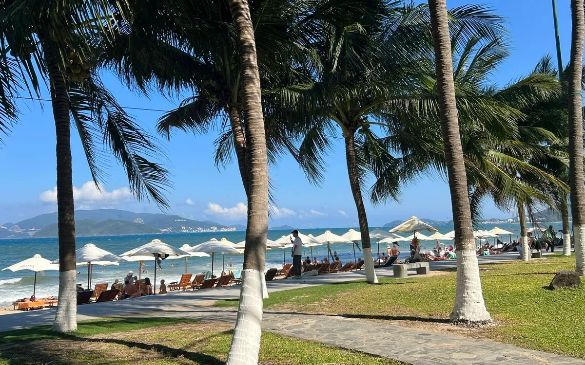 Làn sóng khách Nga trở lại đang làm nóng du lịch Khánh Hòa.