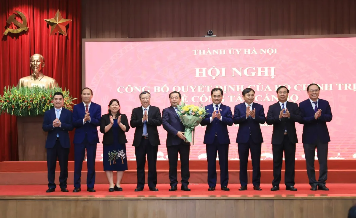 B&iacute; thư Th&agrave;nh ủy H&agrave; Nội Trần Đức Thắng: Kiến tạo động lực mới cho Thủ đ&ocirc; trong kỷ nguy&ecirc;n ph&aacute;t triển - Ảnh 2.