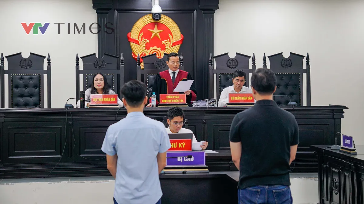 Xét xử 2 cựu Cảnh sát liên quan đến vụ cháy nhà trọ ở Hà Nội khiến 15 người tử vong - Ảnh 1.