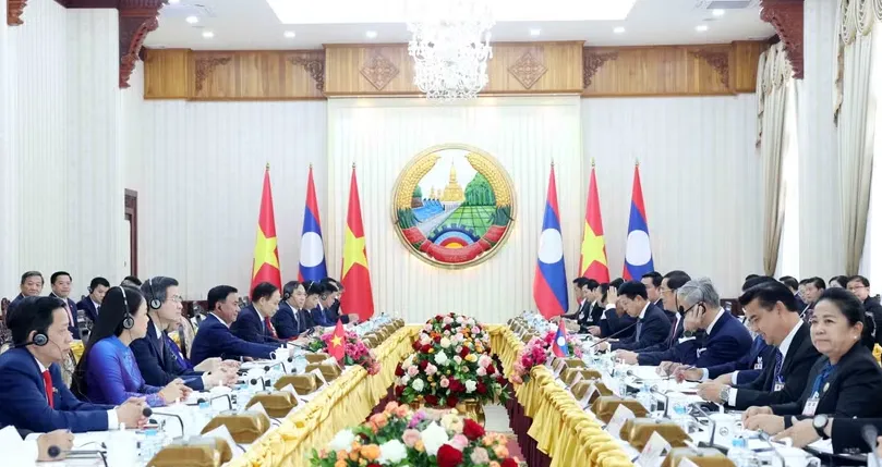 Việt Nam lu&ocirc;n coi trọng v&agrave; d&agrave;nh ưu ti&ecirc;n h&agrave;ng đầu mối quan hệ đặc biệt với L&agrave;o - Ảnh 1.