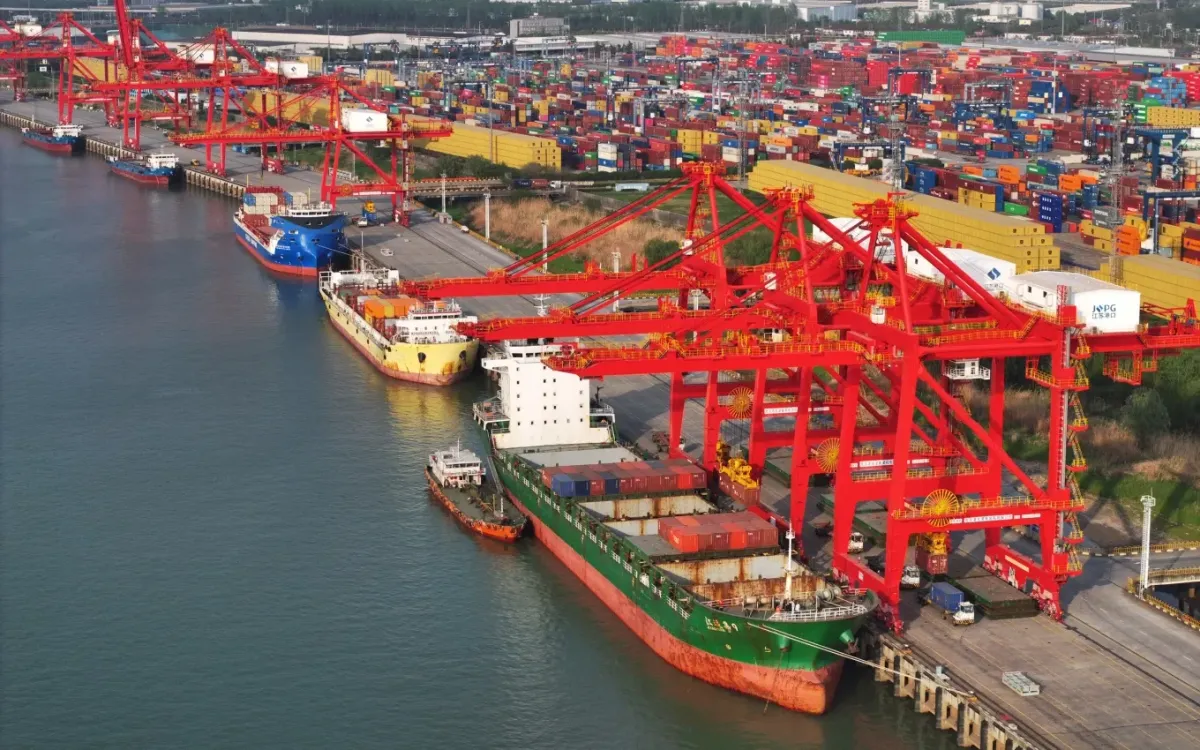 Gia tăng "liều lượng" chính sách tài khóa: Quyết tâm đưa kinh tế trở lại quỹ đạo tăng trưởng hai con số