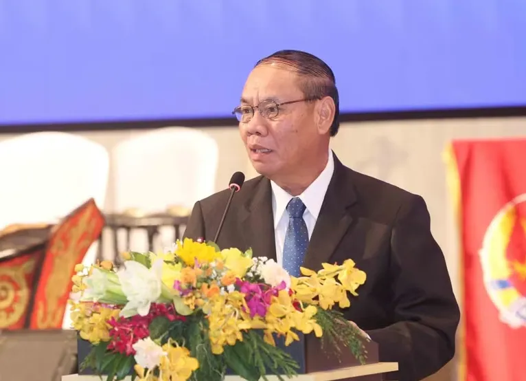 Chi&ecirc;u đ&atilde;i ch&agrave;o mừng Thường trực Ban B&iacute; thư Trần Cẩm T&uacute; c&ugrave;ng Đo&agrave;n Việt Nam - Ảnh 3.