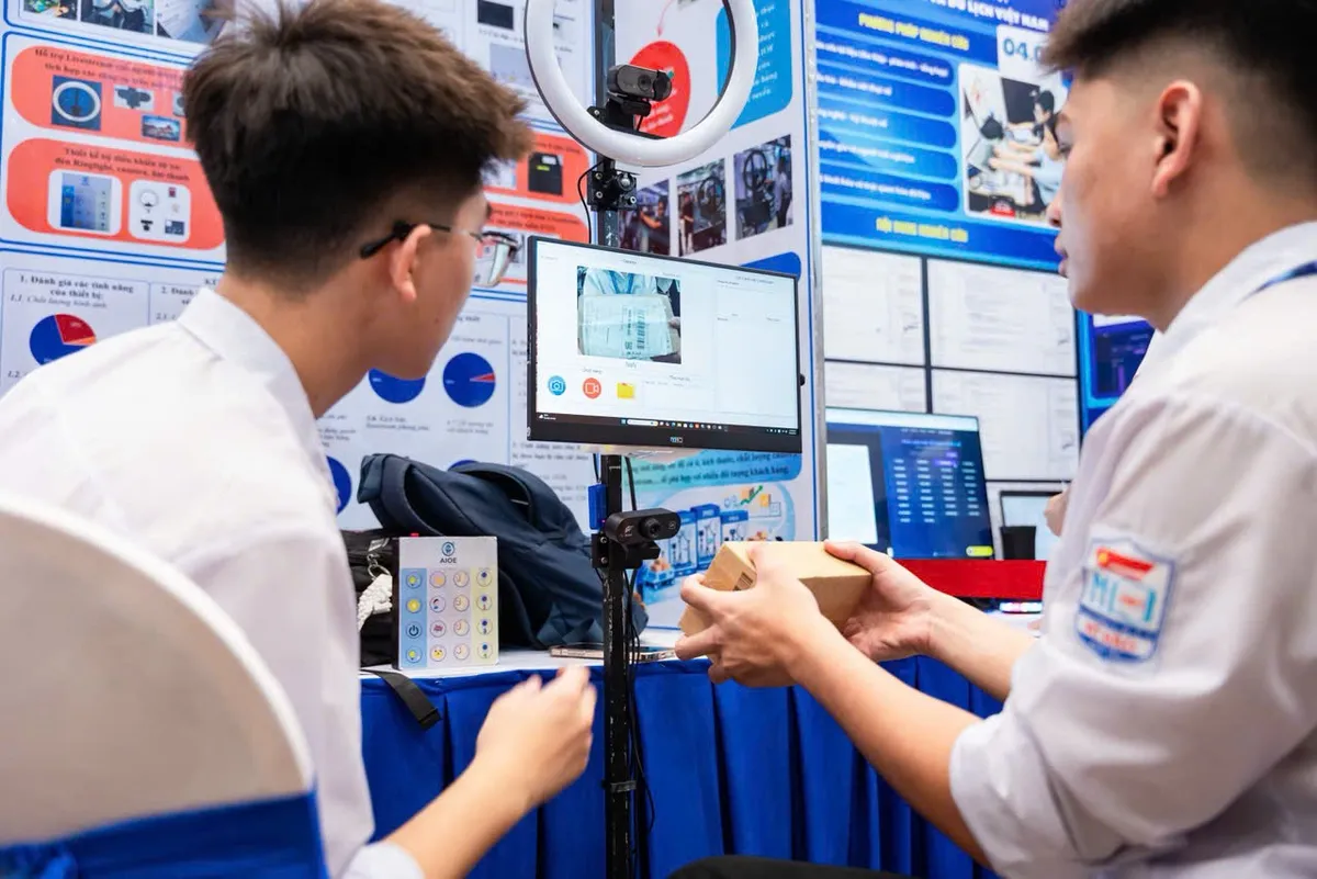 Bộ GD-ĐT: Dự án đoạt giải nhất khoa học kỹ thuật không sao chép, đạo văn - Ảnh 3.