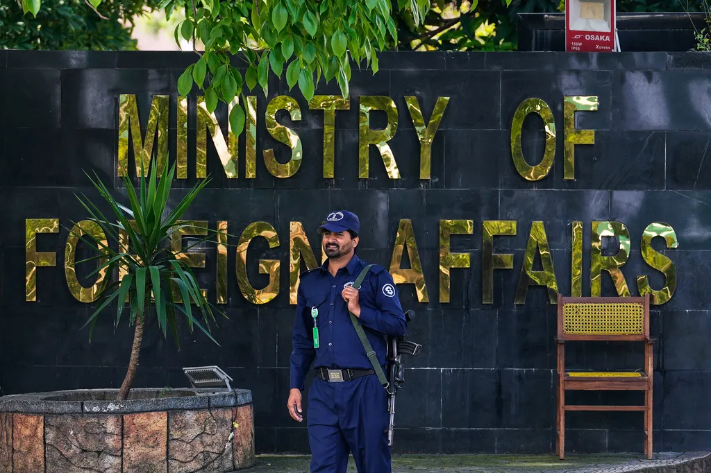 Islamabad chuẩn bị cho đàm phán Mỹ - Iran- Ảnh 1. Islamabad chuẩn bị cho đàm phán Mỹ - Iran- Ảnh 1.