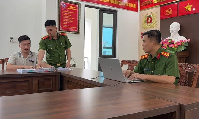 Ph&aacute;t hiện đối tượng c&oacute; h&agrave;nh vi mua, b&aacute;n t&agrave;i khoản ng&acirc;n h&agrave;ng tại L&agrave;o Cai- Ảnh 1.