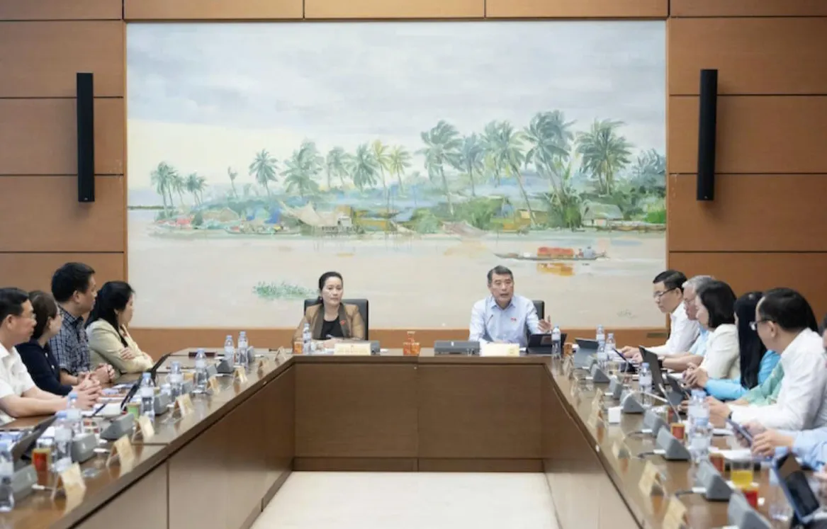 Thủ tướng: Không chấp nhận tăng trưởng cao mà bất ổn vĩ mô- Ảnh 2. Thủ tướng: Không chấp nhận tăng trưởng cao mà bất ổn vĩ mô- Ảnh 2.