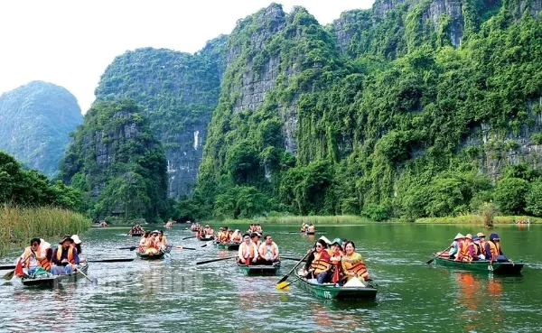 Du lịch bền vững Giảm thiểu r&aacute;c thải nhựa tại c&aacute;c điểm đến du lịch biển- Ảnh 2.