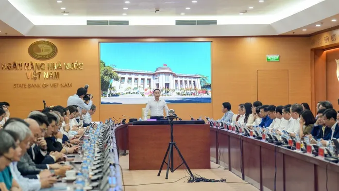 46 ngân hàng cam kết đồng thuận giảm lãi suất- Ảnh 1. 46 ngân hàng cam kết đồng thuận giảm lãi suất- Ảnh 1.