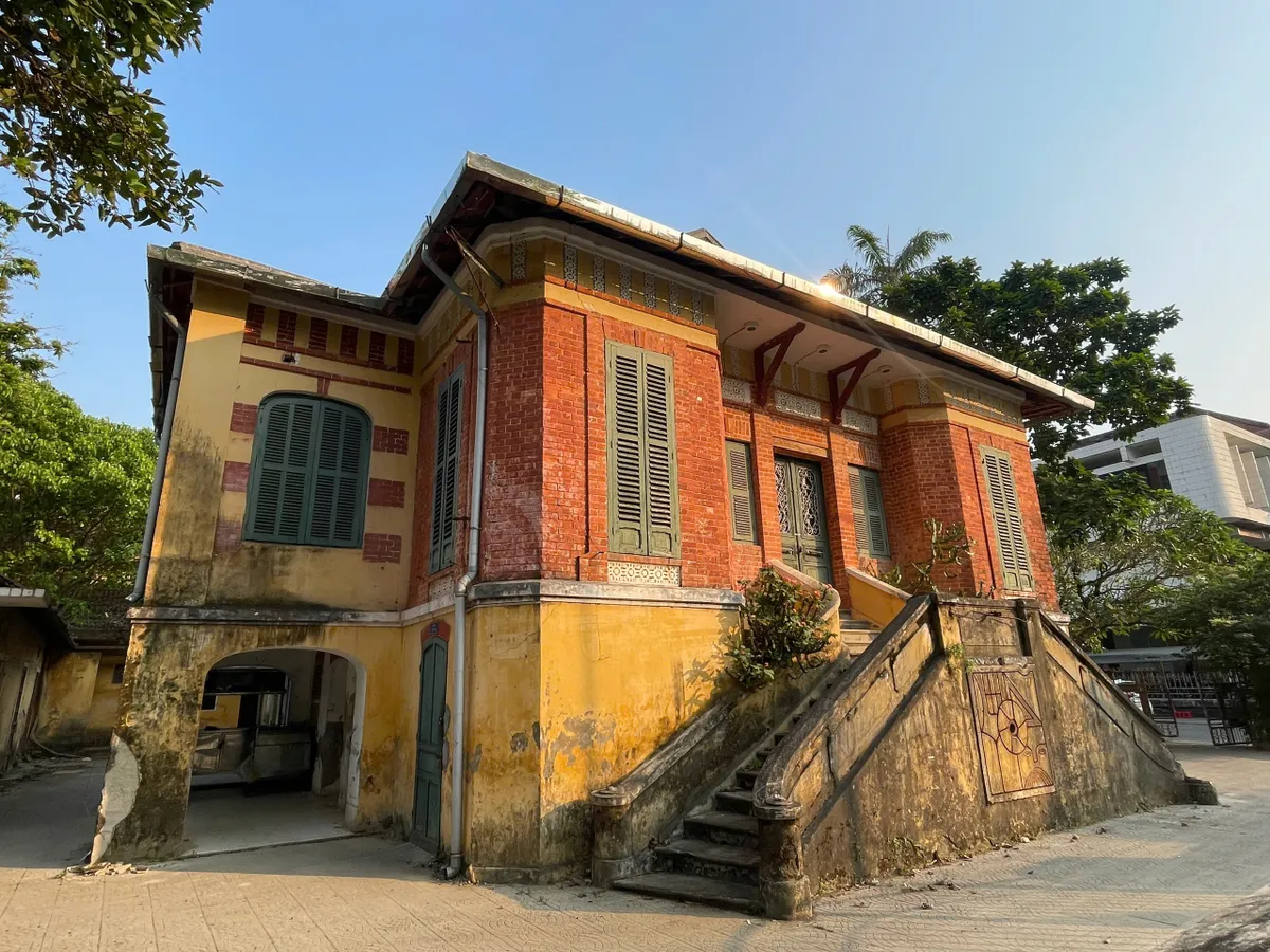 Huế sẽ th&aacute;o dỡ c&ocirc;ng tr&igrave;nh Ph&aacute;p xuống cấp, nhường chỗ cho c&ocirc;ng tr&igrave;nh dịch vụ- Ảnh 1.