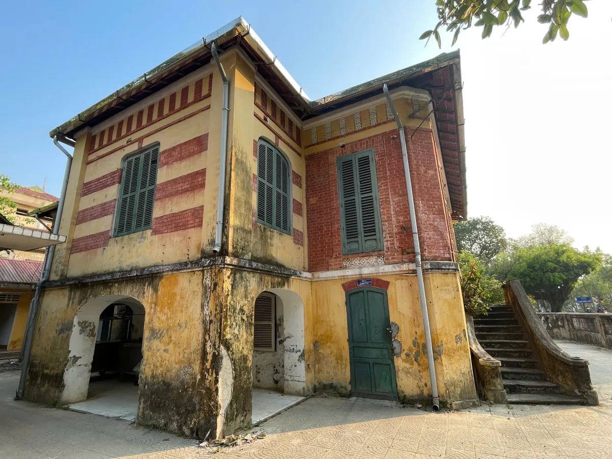 Huế sẽ th&aacute;o dỡ c&ocirc;ng tr&igrave;nh Ph&aacute;p xuống cấp, nhường chỗ cho c&ocirc;ng tr&igrave;nh dịch vụ- Ảnh 4.