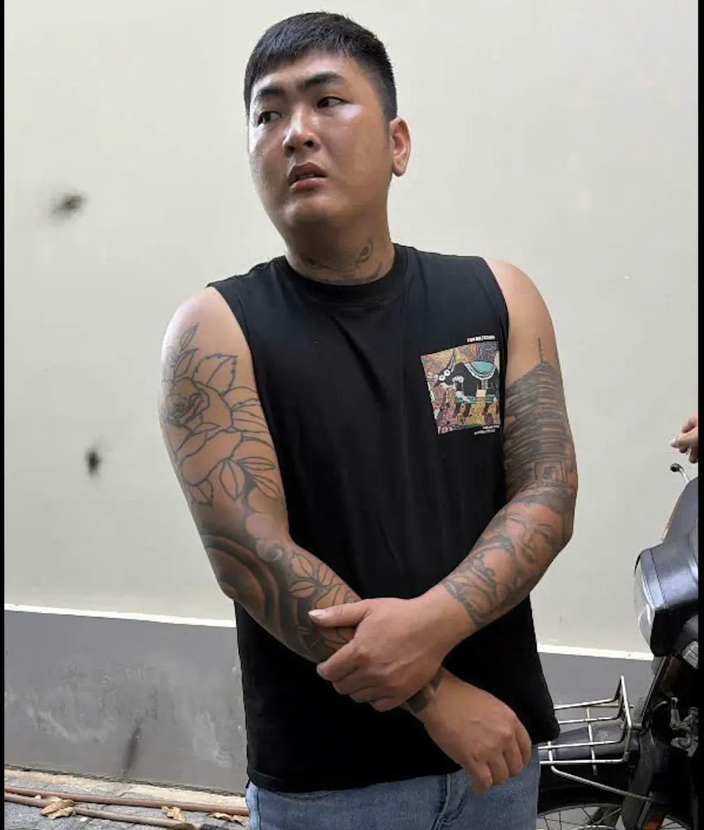 Khởi tố nam thanh ni&ecirc;n ch&eacute;m &ldquo;đ&agrave;n anh&rdquo; để &ldquo;tạo tiếng vang&rdquo; tại TP Hồ Ch&iacute; Minh- Ảnh 1.