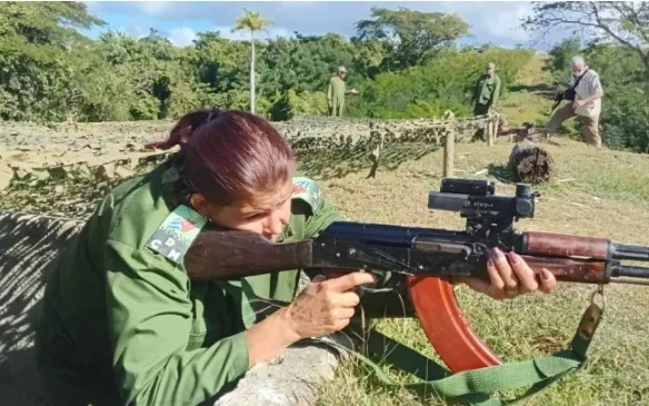 (Ảnh: Facebook/EjercitoCentralCuba)