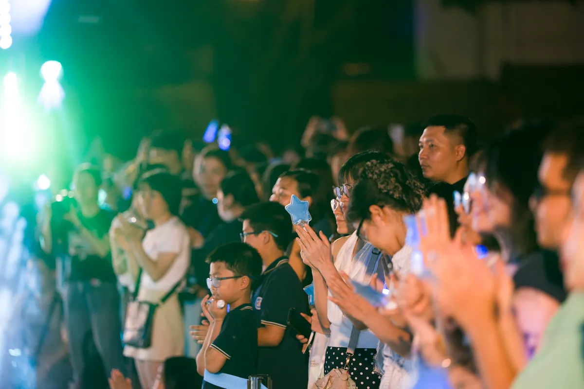 Từ vũ đạo &ldquo;Nước&rdquo;, EU v&agrave; giới trẻ Việt Nam lan tỏa th&ocirc;ng điệp xanh - Ảnh 9.