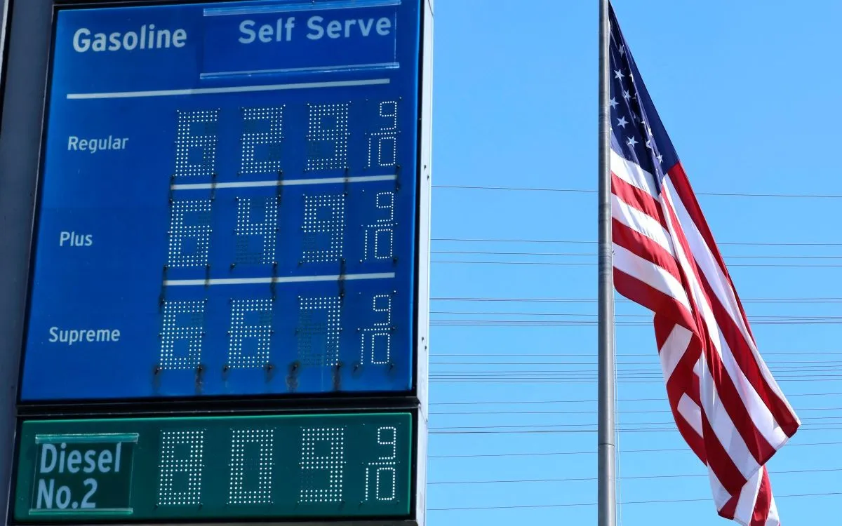 Giá xăng tăng cao tại Mỹ trong bối cảnh chiến sự Iran ảnh hưởng đến thị trường năng lượng. (Ảnh: AFP/Getty Images)