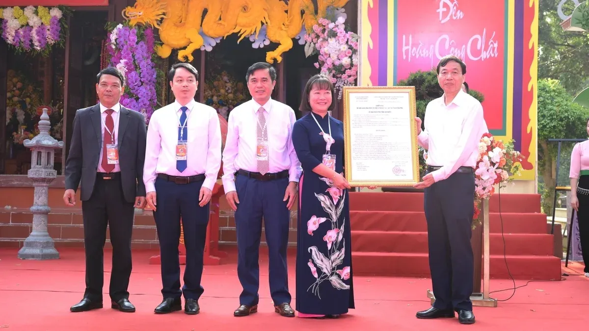 Điện Biên: Đặc sắc lễ hội Đền Hoàng Công Chất - Ảnh 10.