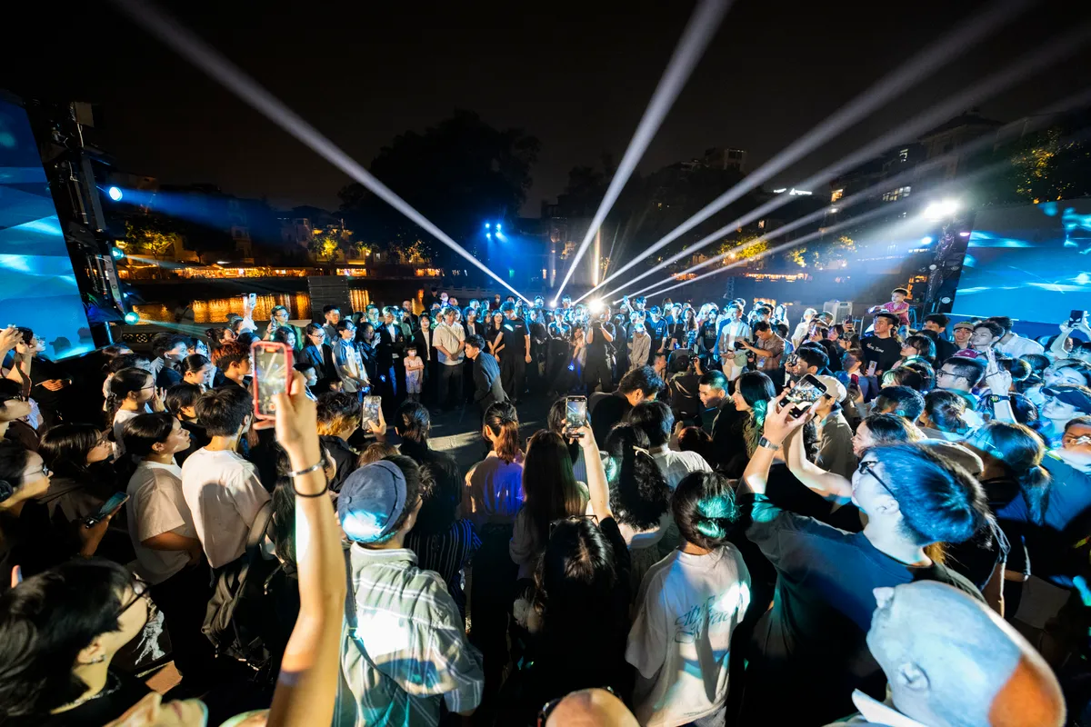 Từ vũ đạo &ldquo;Nước&rdquo;, EU v&agrave; giới trẻ Việt Nam lan tỏa th&ocirc;ng điệp xanh - Ảnh 10.