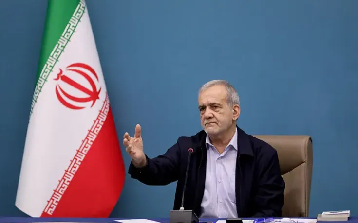 Tổng thống Iran Masoud Pezeshkian (Ảnh: Iranian Presidency/Anadolu/Getty Images)