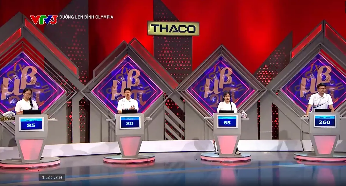 Phong độ &aacute;p đảo, nam sinh H&agrave; Tĩnh băng băng về đ&iacute;ch Đường l&ecirc;n đỉnh Olympia - Ảnh 5.