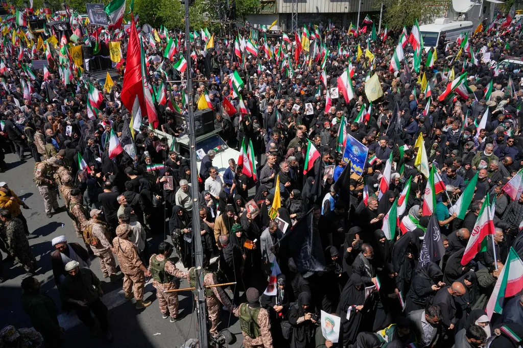 Ước t&iacute;nh tổn thất của Iran sau 40 ng&agrave;y xung đột- Ảnh 3.