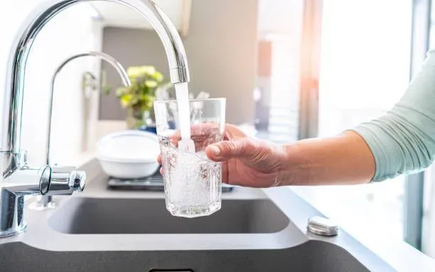 Những sai lầm khi uống nước nhiều người mắc phải m&agrave; kh&ocirc;ng hay biết- Ảnh 1.