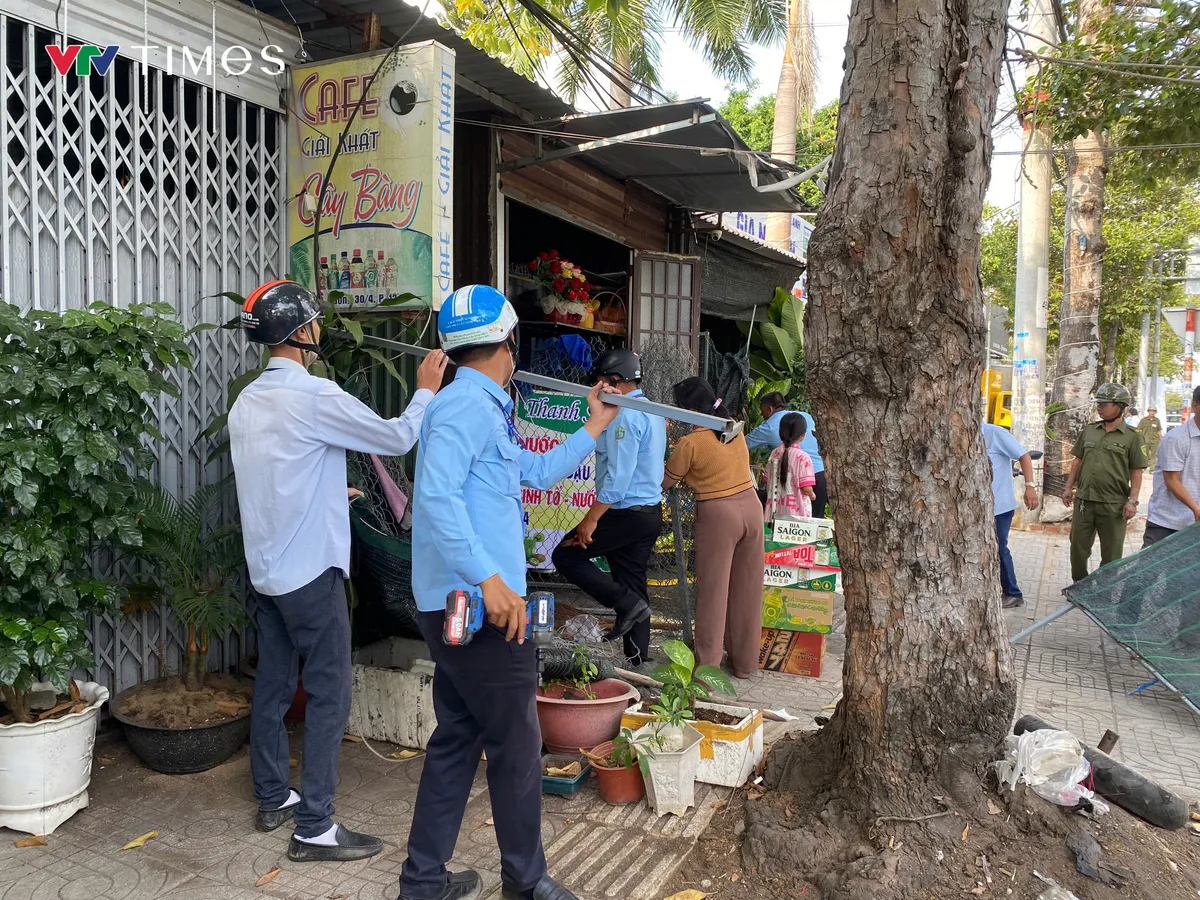 Phường Phước Thắng vận động 800 hộ kinh doanh không lấn chiếm lòng đường, vỉa hè - Ảnh 2.