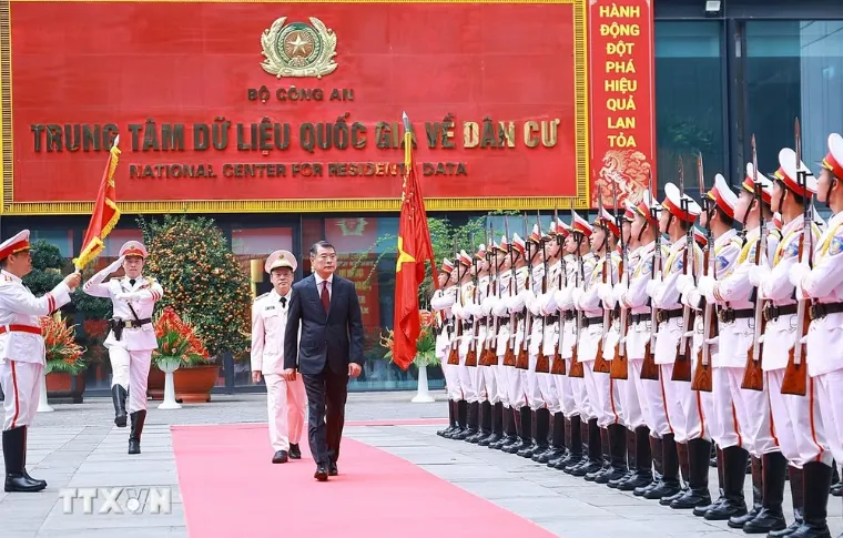 Thủ tướng L&ecirc; Minh Hưng: Hiện đại h&oacute;a phương thức quản trị quốc gia, x&acirc;y dựng nền h&agrave;nh ch&iacute;nh phục vụ - Ảnh 1.