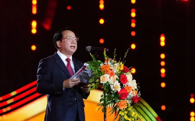 Trưởng ban Tuyên giáo và Dân vận Trung ương Trịnh Văn Quyết  phát biểu