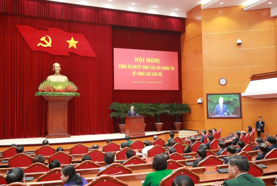 Tổng B&iacute; thư, Chủ tịch nước T&ocirc; L&acirc;m chủ tr&igrave; Hội nghị c&ocirc;ng bố c&aacute;c Quyết định của Bộ Ch&iacute;nh trị về c&ocirc;ng t&aacute;c c&aacute;n bộ - Ảnh 5.