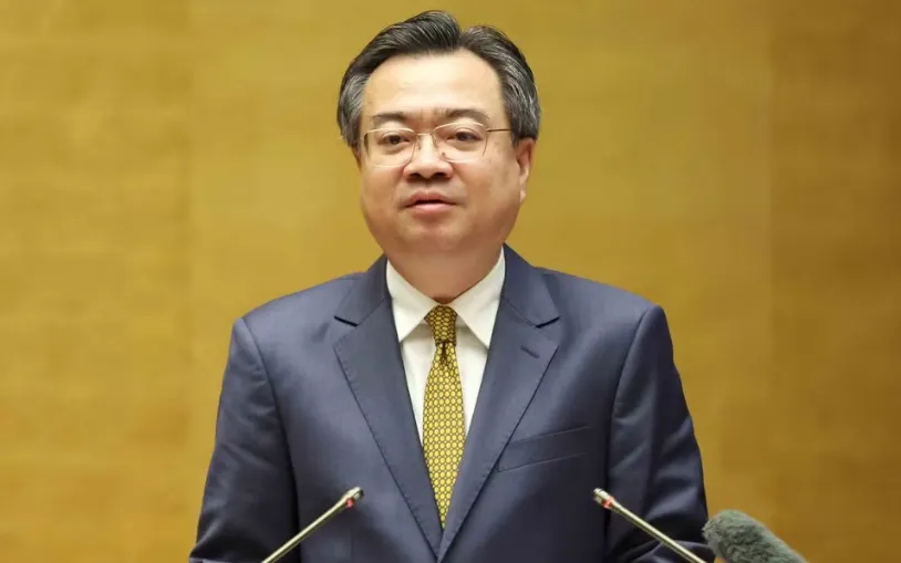 Ủy viên Bộ Chính trị, Bí thư Trung ương Đảng, Trưởng Ban Chính sách, chiến lược Trung ương  Nguyễn Thanh Nghị giới thiệu chuyên đề “Kết luận và Kế hoạch phát triển kinh tế - xã hội và tài chính quốc gia và vay, trả nợ công, đầu tư công trung hạn 5 năm 2026-2030 gắn với thực hiện mục tiêu phấn đấu tăng trưởng “2 con số”. (Ảnh: TTXVN)