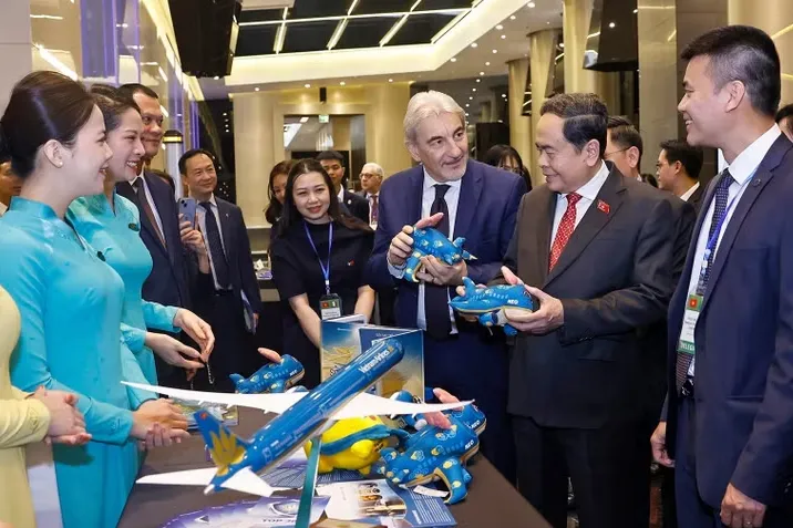 Th&uacute;c đẩy hợp t&aacute;c kinh tế, thương mại v&agrave; đầu tư bền vững giữa Việt Nam-Italy - Ảnh 1.