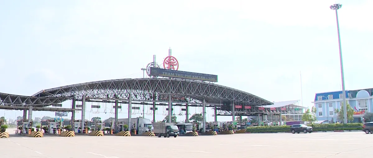 N&acirc;ng cao &yacute; thức khi l&aacute;i xe tr&ecirc;n cao tốc- Ảnh 1.