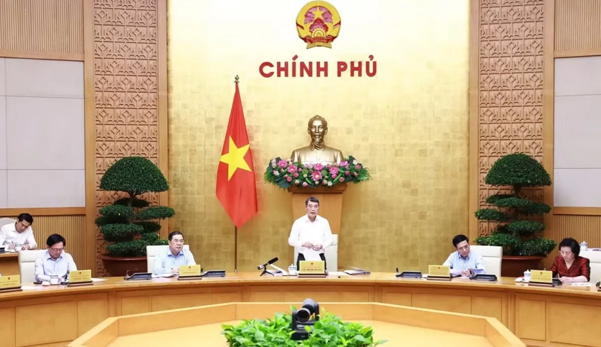 Thủ tướng: C&aacute;c bộ phải tr&igrave;nh phương &aacute;n cắt giảm thủ tục h&agrave;nh ch&iacute;nh trước ng&agrave;y 20/4 - Ảnh 1.