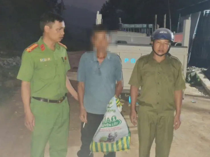 Mất tích 3 ngày trong rừng, người đàn ông được tìm thấy trong tình trạng kiệt sức - Ảnh 1.