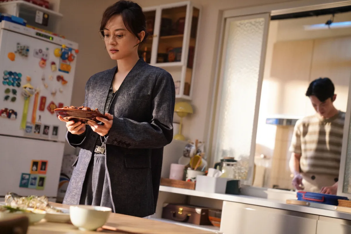 'Nữ ho&agrave;ng rating T&ocirc;n Lệ' kh&ocirc;ng cứu nổi thất bại phim mới - Ảnh 4.