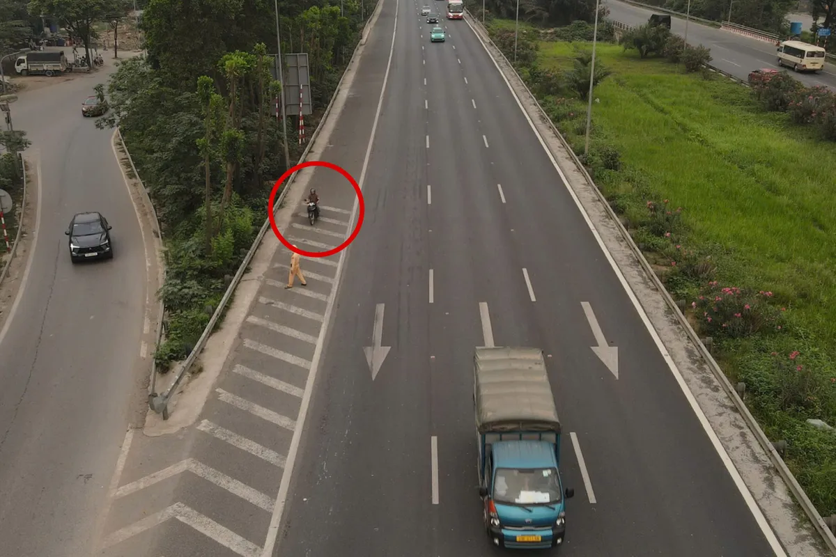 H&agrave; Nội: Siết chặt xử l&yacute; xe m&aacute;y v&agrave;o cao tốc Đại lộ Thăng Long  - Ảnh 1.