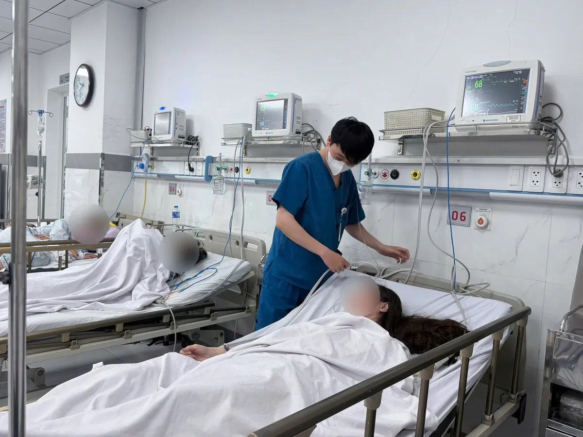 Tập trung điều trị 4 nạn nh&acirc;n vụ ch&aacute;y nh&agrave; ở H&agrave; Nội- Ảnh 1.