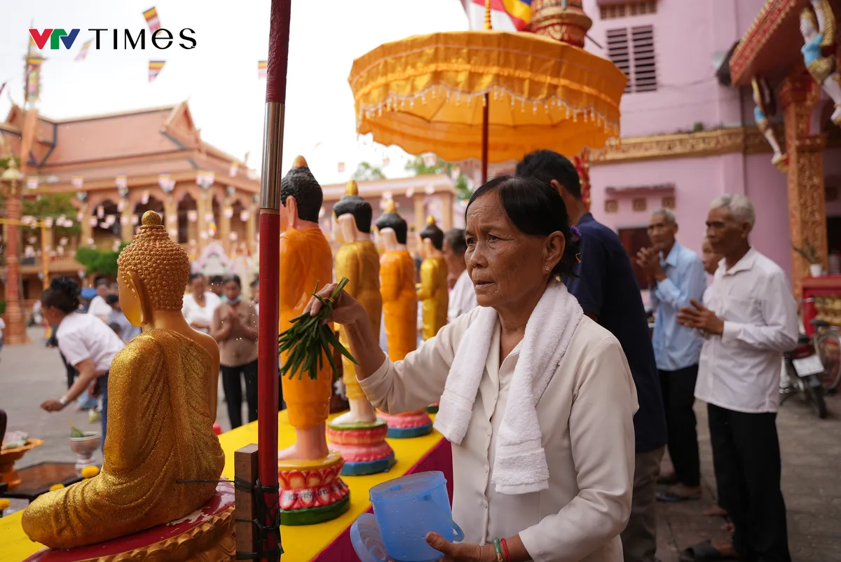 Tết Chol Chnam Thmay - N&eacute;t văn h&oacute;a đặc sắc của người Khmer Nam Bộ- Ảnh 5.