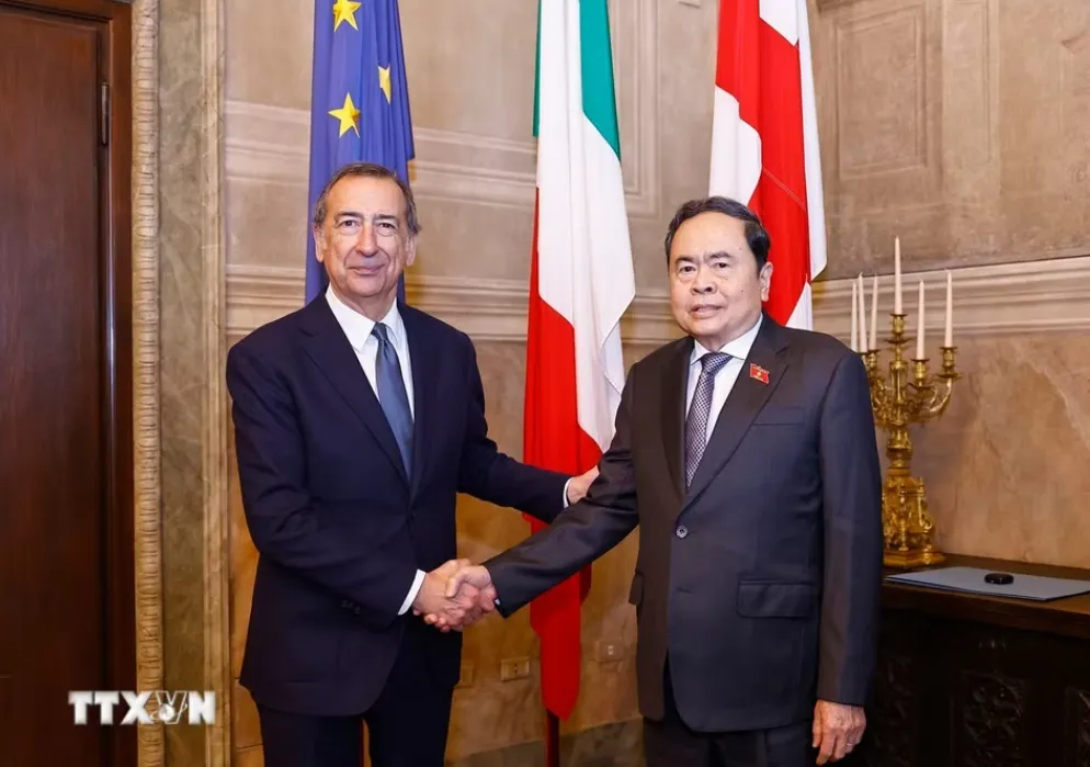 Chủ tịch Quốc hội Trần Thanh Mẫn tiếp Thị trưởng th&agrave;nh phố Milan (Italy)- Ảnh 1.