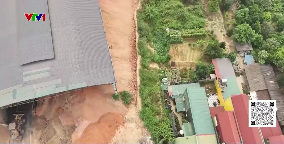 Người d&acirc;n khốn khổ v&igrave; nh&agrave; m&aacute;y gạch g&acirc;y &ocirc; nhiễm v&agrave; mất an to&agrave;n - Ảnh 2.